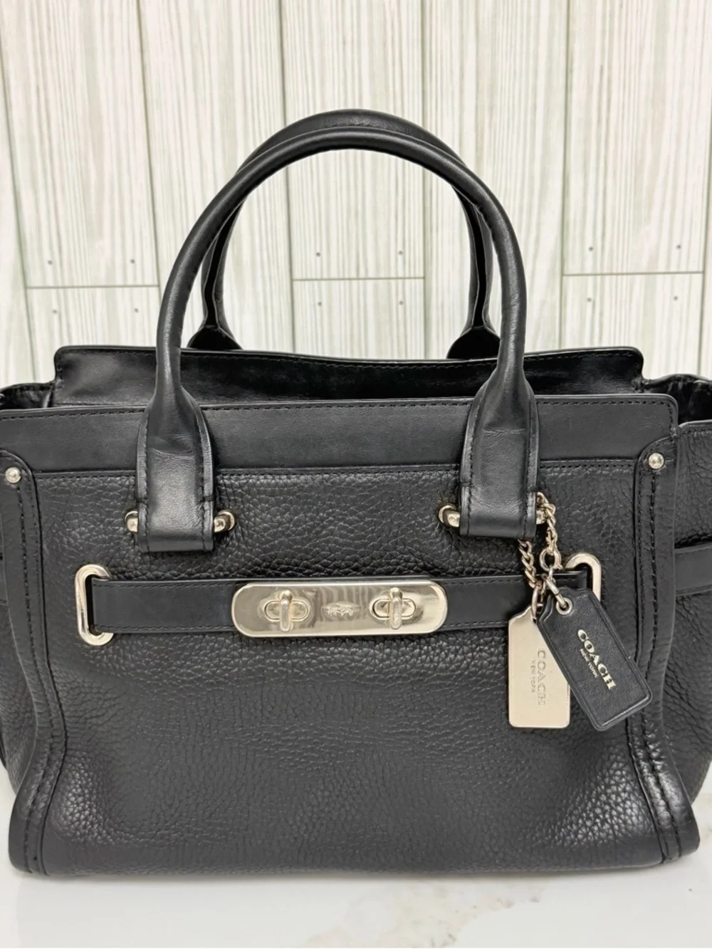 Coach preloved visible
